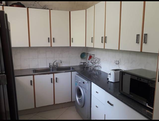 2 BEDROOM FLAT RENTED IN MUSGRAVE